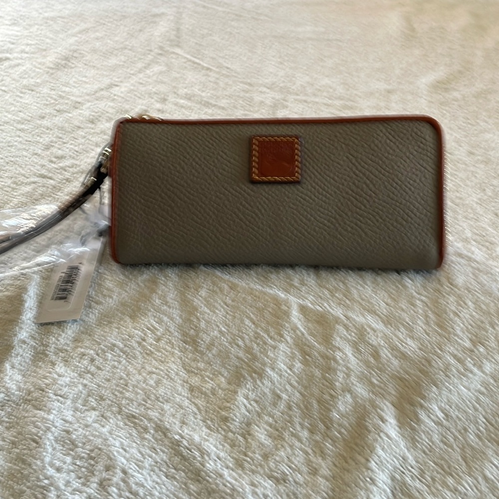 DOONEY & BOURKE WALLET IN ELEPHANT COLOR